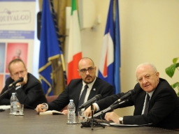 Farmaci equivalenti, firmato il protocollo tra Regione Campania e Cittadinanzattiva
