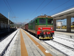 Via al collegamento diretto Napoli-Pietrelcina con il treno storico