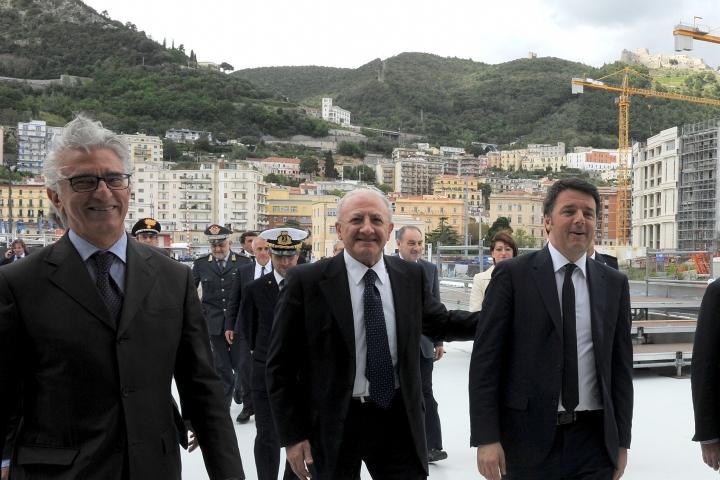 Il Presidente del Consiglio Matteo Renzi in visita alla Stazione Marittima di Salerno