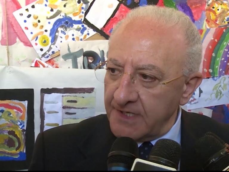 Il presidente De Luca all'Istituto "Panzini" di Castellammare di Stabia