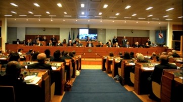 Consiglio, approvato bilancio 2013