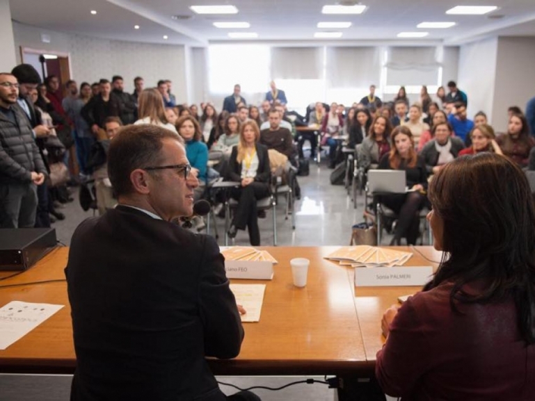 Università degli Studi di Salerno: Job in Campus.. 50 aziende incontrano studenti a colloquio!