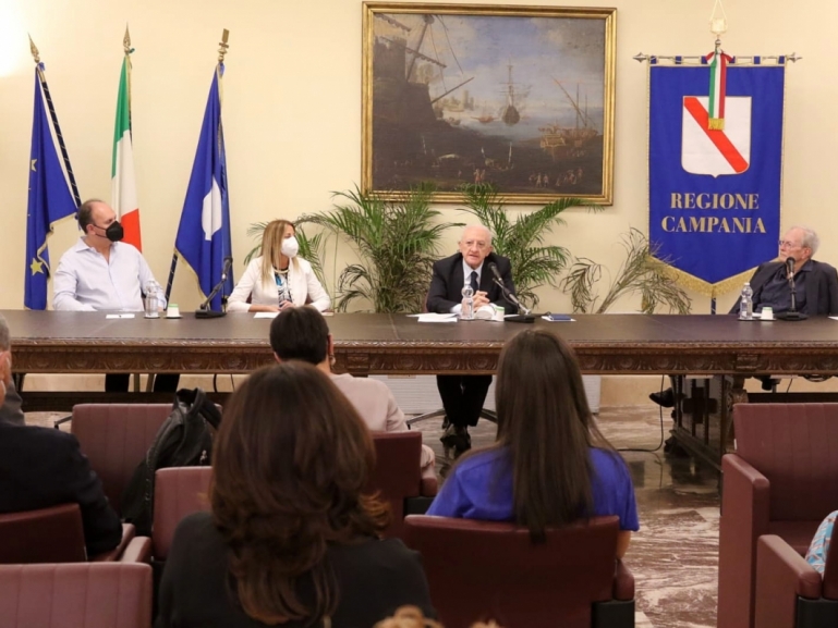 ISTRUZIONE, 100 MILIONI PER SCUOLA VIVA: 500 ISTITUTI CAMPANI APERTI ANCHE IL POMERIGGIO
