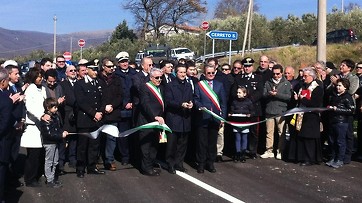 Caldoro inaugura la Bretella Cerreto Sannita-Guardia Sanframondi