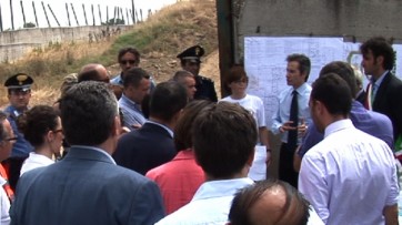 Stop alle "fumarole" della Resit, Caldoro: “Bonifiche sono priorità per Regione”