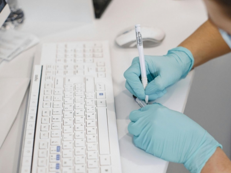 LA SICUREZZA DEI DATI NEL FASCICOLO SANITARIO ELETTRONICO 2.0