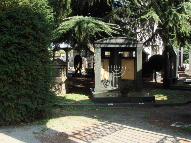Visita al cimitero ebraico di Napoli