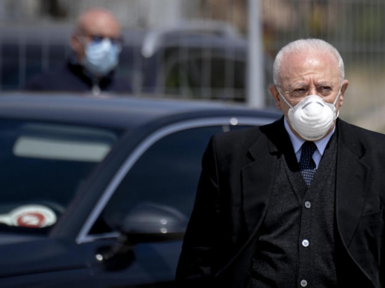 COVID-19, DE LUCA: CONGEDI PARENTALI, BONUS E PIÙ CONTROLLI. SERVONO MISURE SEMPLICI E DI CARATTERE NAZIONALE