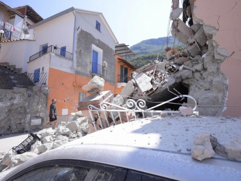 Terremoto Ischia. Azioni di sostegno e accompagnamento alle imprese danneggiate.