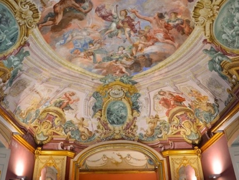 Arte. A Maiori la mostra “EmozionARTI”