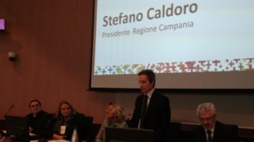 Sanità, Caldoro: “Fondamentale l’aggiornamento degli operatori delle dipendenze”