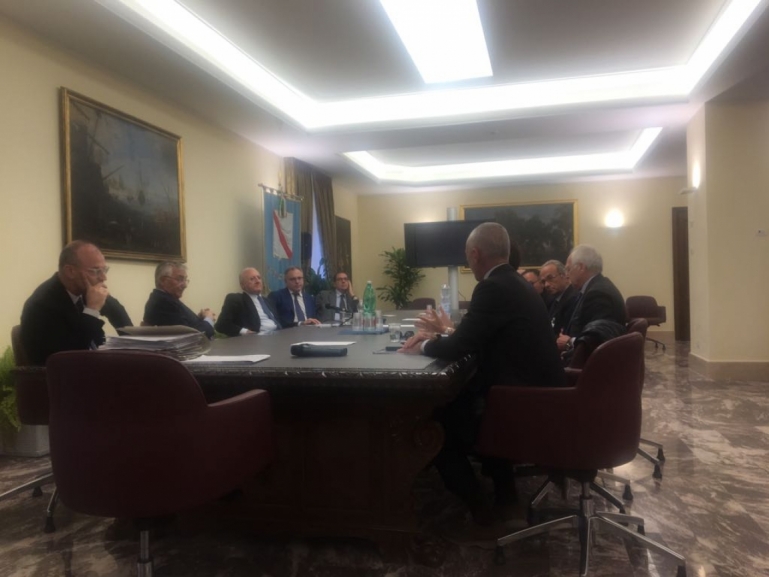 Aeroporti campani verso la rete integrata. Riunione con GESAC a palazzo Santa Lucia