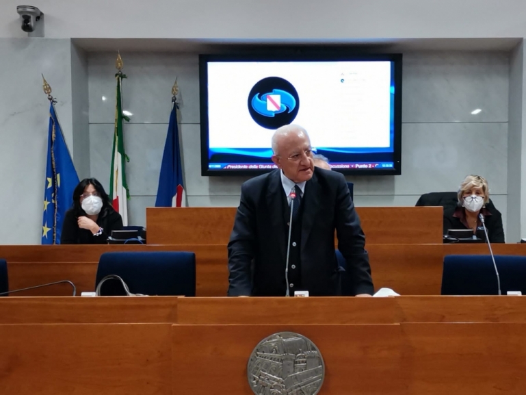 IL PRESIDENTE DE LUCA PRESENTA LE LINEE PROGRAMMATICHE IN CONSIGLIO REGIONALE 