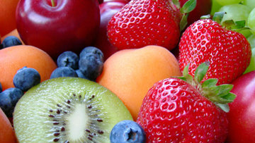 "E vai con la frutta..." primo premio all'Istituto San Pio di Pietrelcina