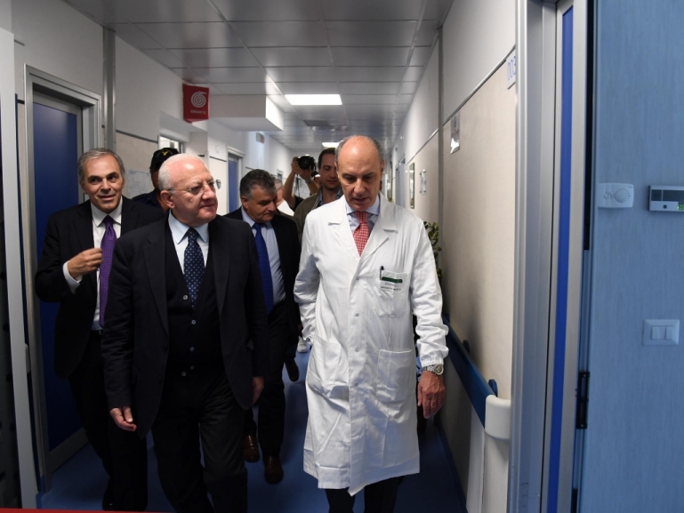 Sanità, a Sorrento riapre il reparto di Ortopedia e Traumatologia. De Luca: Ora abbattiamo le liste d'attesa