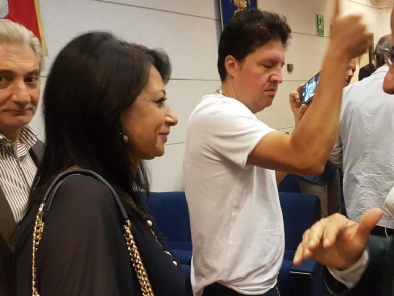 Consiglio Regionale approva all'unanimità la Legge sulla Lingua Italiana dei Segni