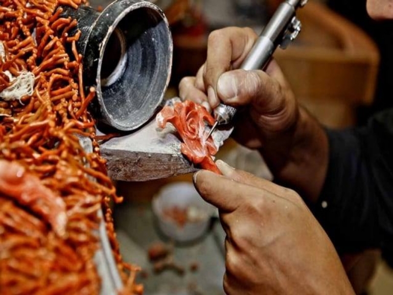 Artigianato e commercio a posto fisso e ambulante, pubblicati tre bandi per il sostegno alle micro e piccole imprese