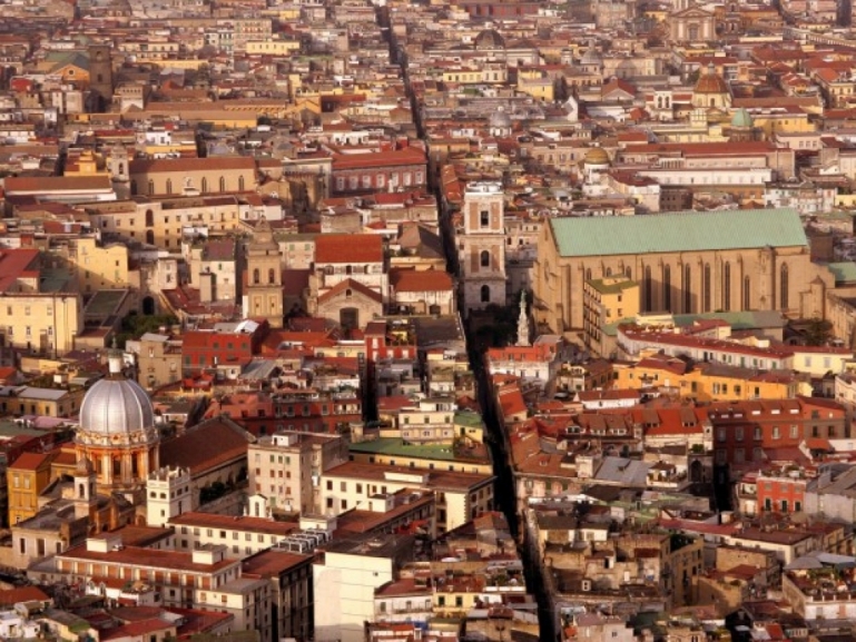 Al via “Spaccanapoli” la maratona di solidarietà