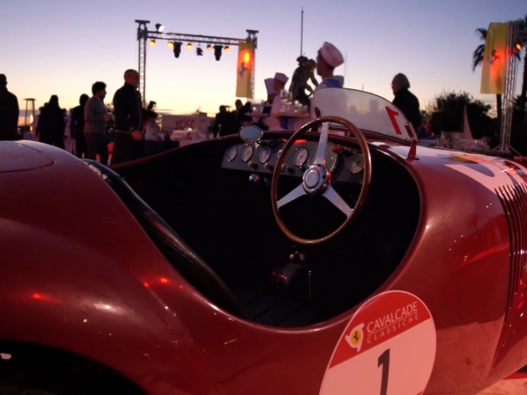 La Cavalcade del Cavallino approda in Campania: oltre 100 Ferrari in tour per le province
