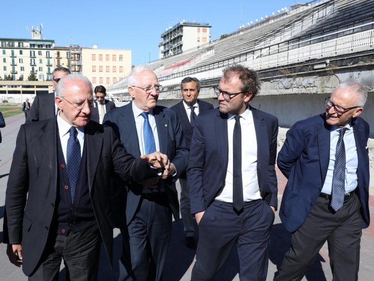 Il presidente della De Luca ed il ministro Lotti allo stadio "Collana"