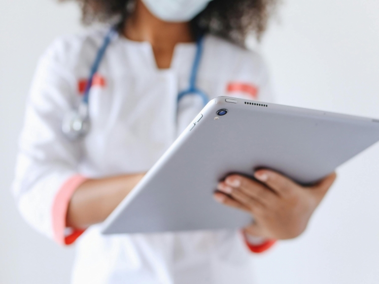 SINFONIA Salute: l'App che rinnova l'accesso al Fascicolo Sanitario Elettronico 2.0
