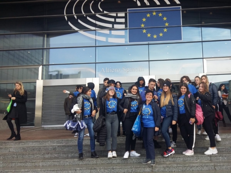Racconta Europa, studenti campani protagonisti a Bruxelles con la Regione