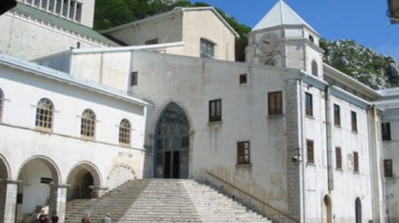 Autumn in Irpinia with Events at the Abbey