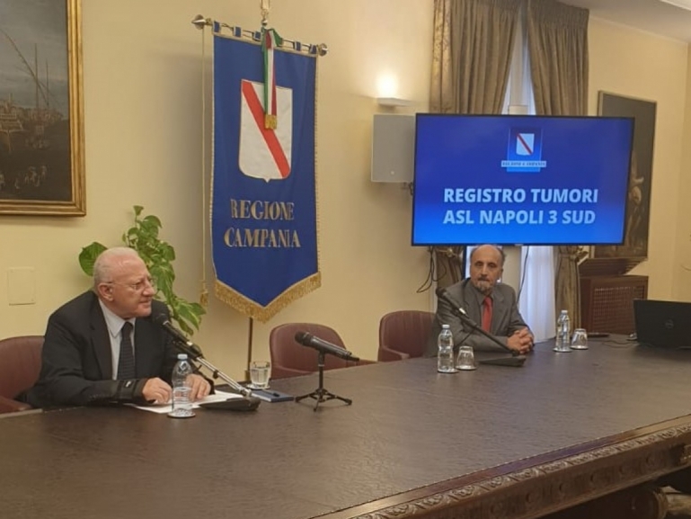 Registro Tumori, dati on line all'Asl Napoli 3: presentato il portale. De Luca: Operazione verità