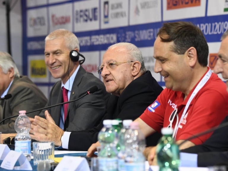 Universiadi, conferenza stampa di apertura. De Luca: Grande evento di sport e di dialogo tra popoli