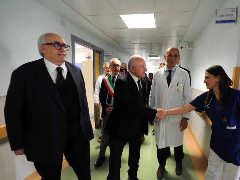 Sanità, nuovo reparto di Oncologia a Caserta. E a Marcianise ospedale intitolato ad Anastasia Guerriero