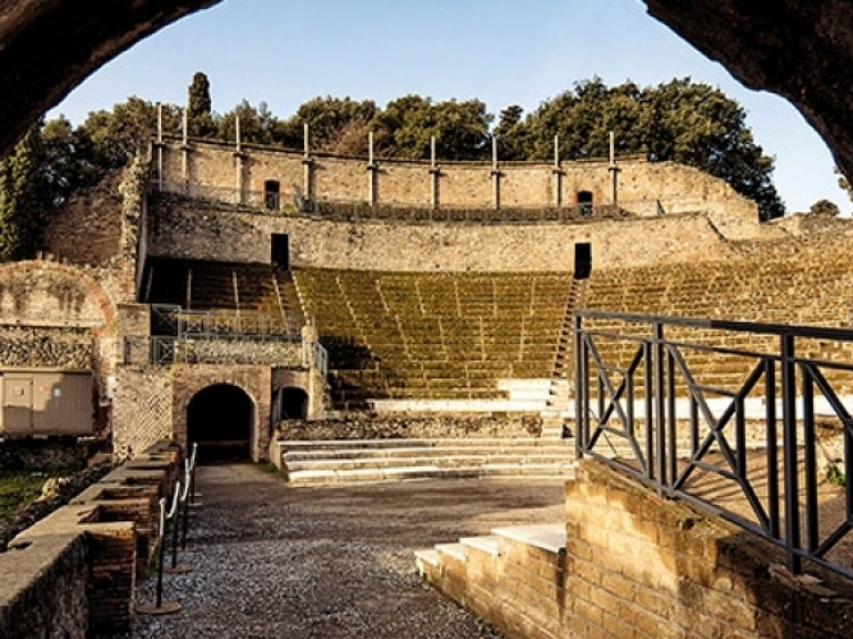 Pompeii Theatrum Mindi