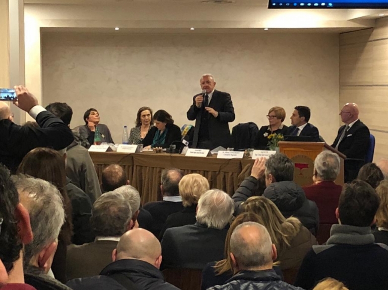Il presidente De Luca incontra i laboratori di analisi campani