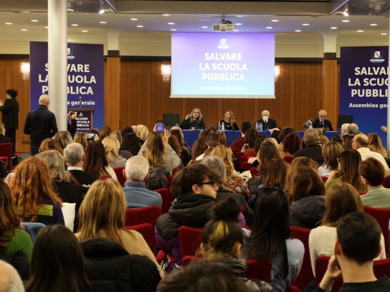 DIMENSIONAMENTO SCOLASTICO: LA GIUNTA REGIONALE HA DELIBERATO L'IMPUGNATIVA DINANZI ALLA CORTE COSTITUZIONALE