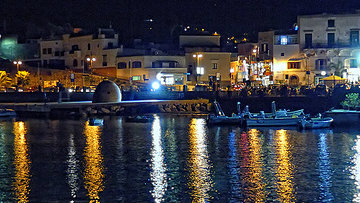 Collegamenti golfo di Napoli: dal 1° settembre abbonamento integrato e prenotazione per pendolari e residenti, corse notturne Ischia-Procida-Napoli