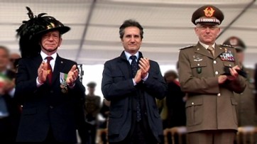 61° raduno dei bersaglieri, Caldoro: Corpo che unisce
