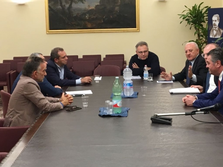 Anm, incontro in Regione De Luca-de Magistris