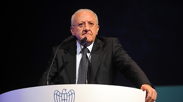 Il presidente De Luca all'assemblea pubblica di Confindustria Salerno