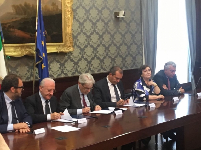 Firmato l'accordo per la bonifica di Bagnoli