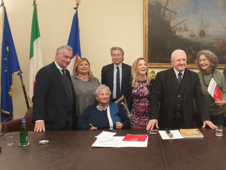 PARTONO LE AZIONI DI ACCOMPAGNAMENTO A SCUOLA VIVA. NOVE PROGETTI E 6MILA STUDENTI COINVOLTI. DE LUCA: INVESTIAMO IN CULTURA PER I GIOVANI
