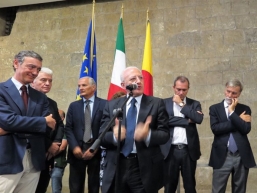 Linea 1 della metropolitana di Napoli, inaugurazione uscita San Giacomo della stazione di piazza Municipio