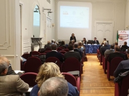 Incontro presso l' Ordine dei Commercialisti di Napoli per presentare le misure regionali