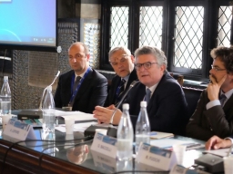 Economia del mare e porti, sinergia Campania-Liguria. L'Assessore Lepore al "Port & Shipping Tech" di Genova.