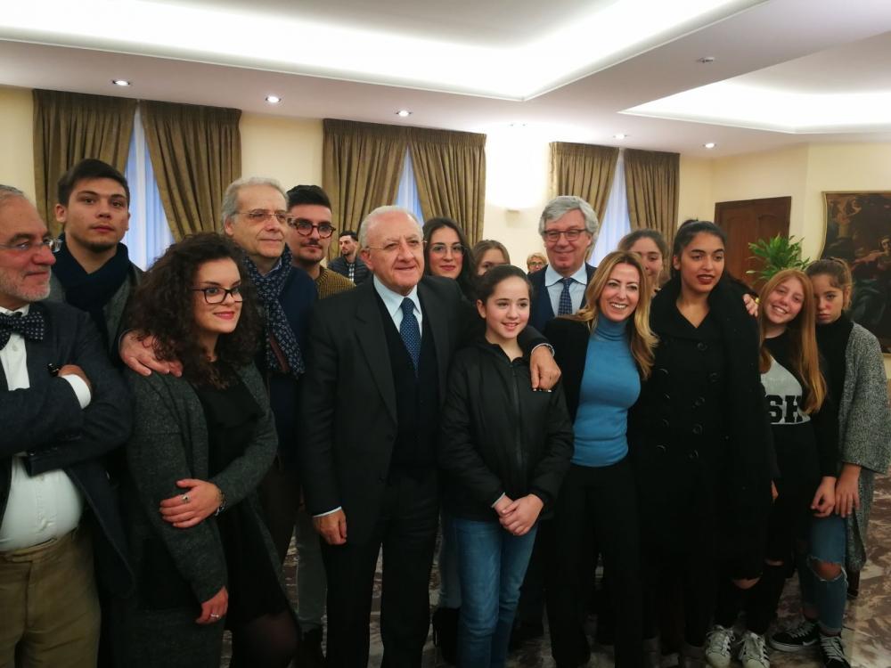 girato immagini : assegnate 26 borse di studio
