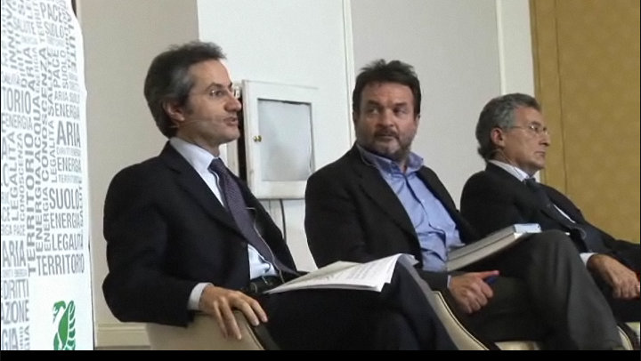 Ecomafie, Caldoro: “Continuare nell’opera di controllo e repressione”