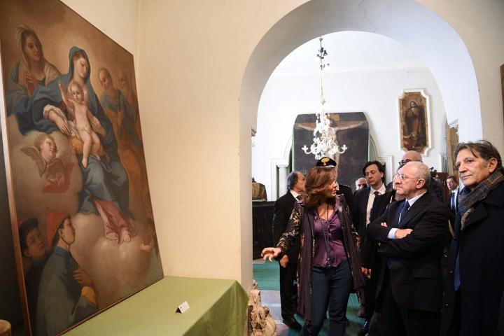 Il presidente De Luca all'ospedale degli Incurabili di Napoli