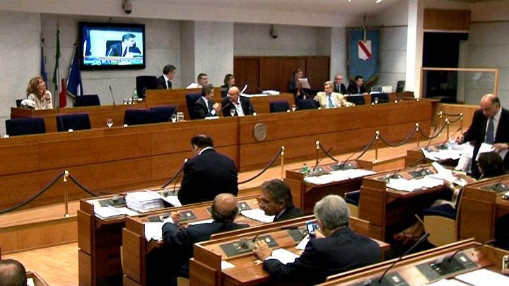 Consiglio regionale, varata la legge anti-sprechi