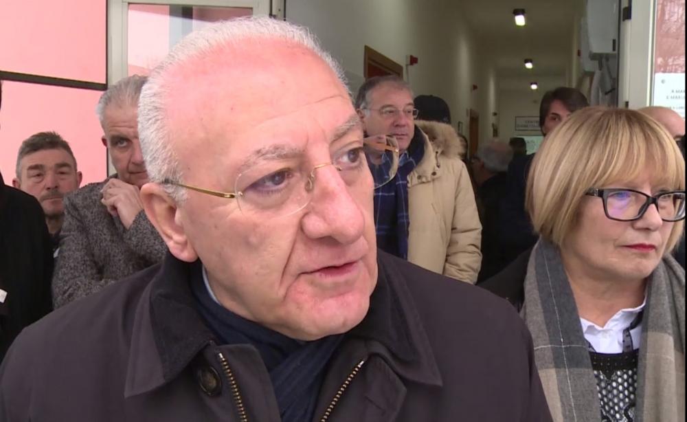De Luca visita il centro diabetologico di Lioni