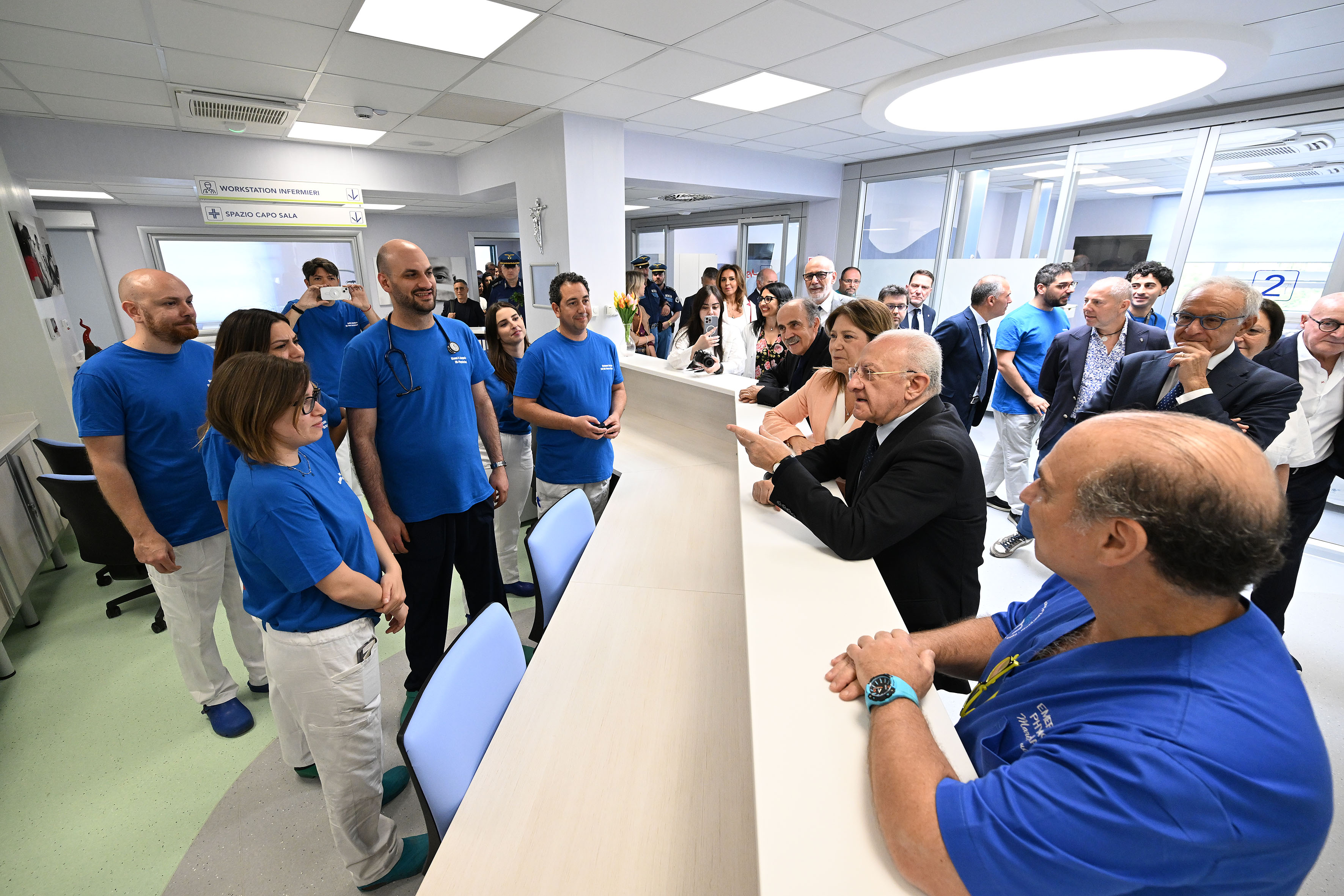 De Luca partecipa all'inaugurazione di nuovi reparti al presidio ospedaliero CTO