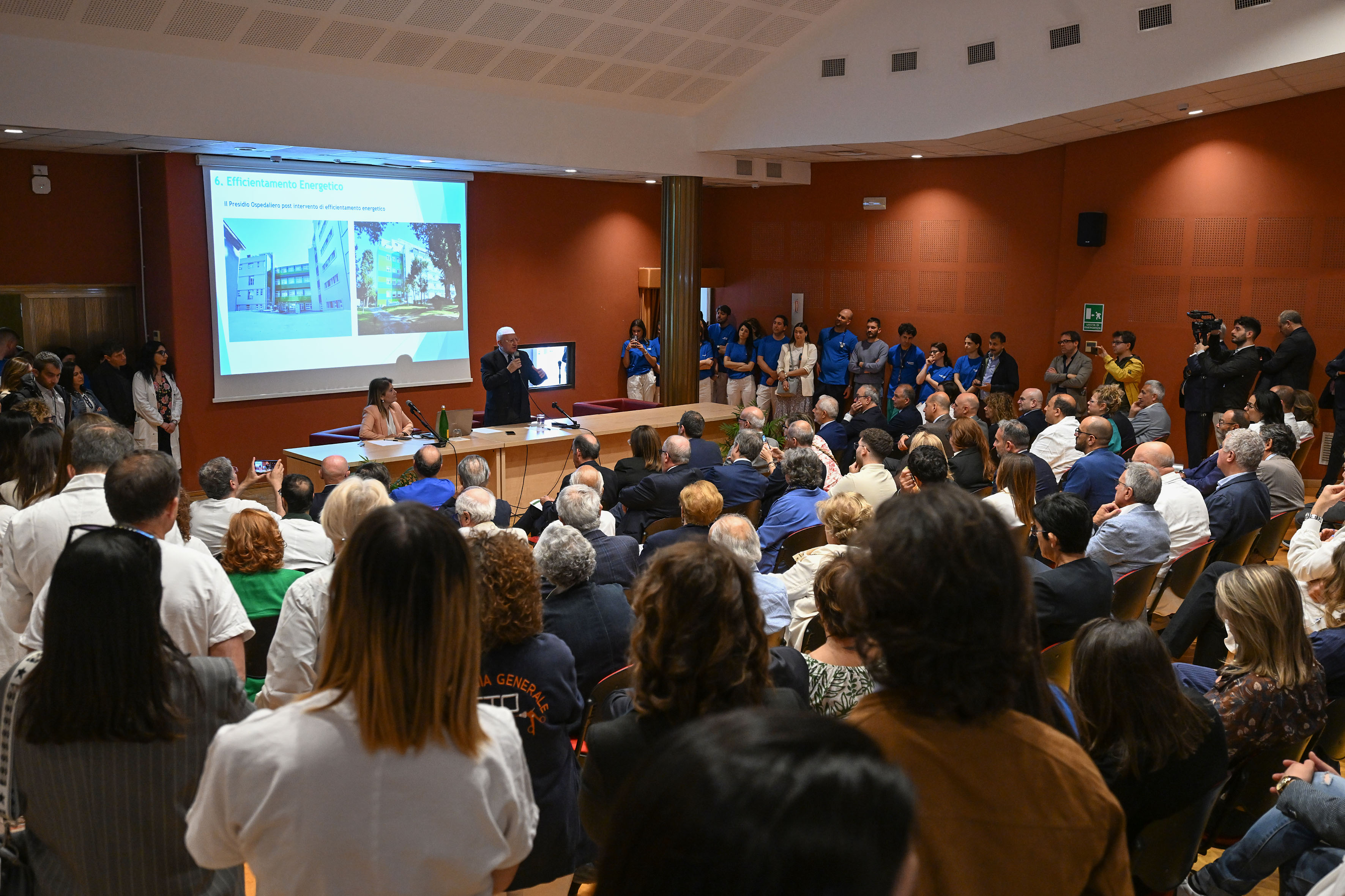 De Luca partecipa all'inaugurazione di nuovi reparti al presidio ospedaliero CTO