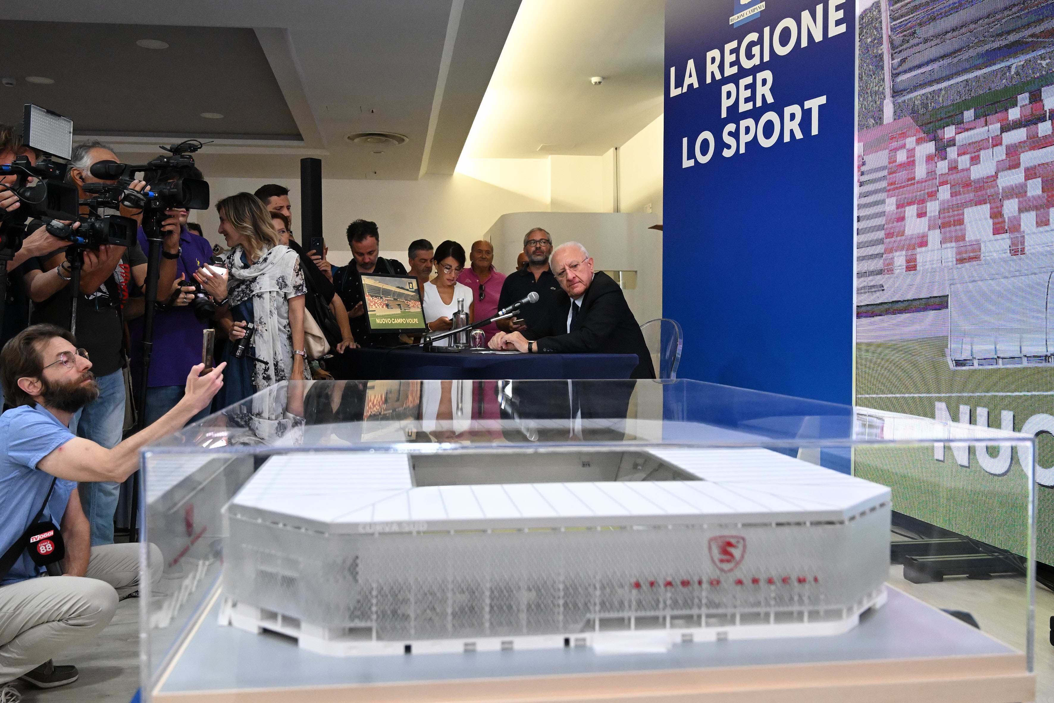 Conferenza stampa avvio lavori Stadio Arechi e Campo Volpe